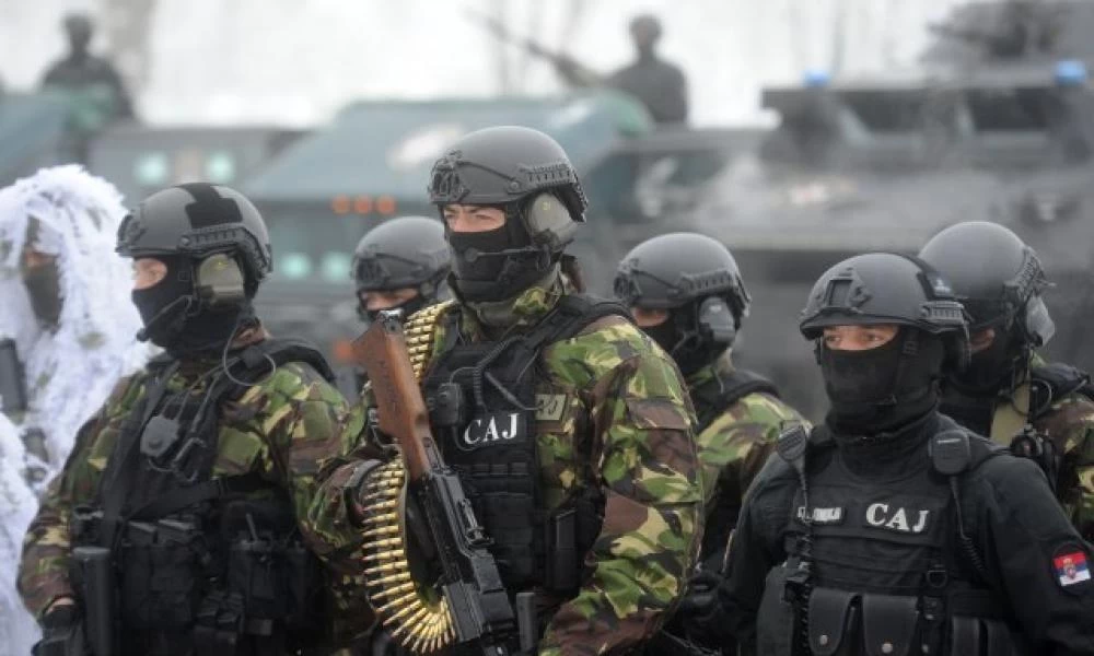 Ο Πούτιν “κατεβαίνει” Βαλκάνια-Στρατιωτική άσκηση μεταξύ ρωσικής εθνοφρουράς και Σέρβων κομάντος φέρνει εξελίξεις